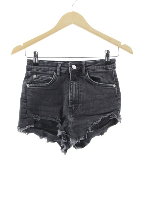 Pantalón corto