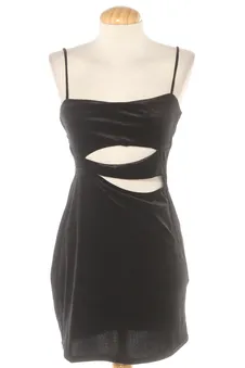 Robe de jour M Bershka, photo 1 sur 2