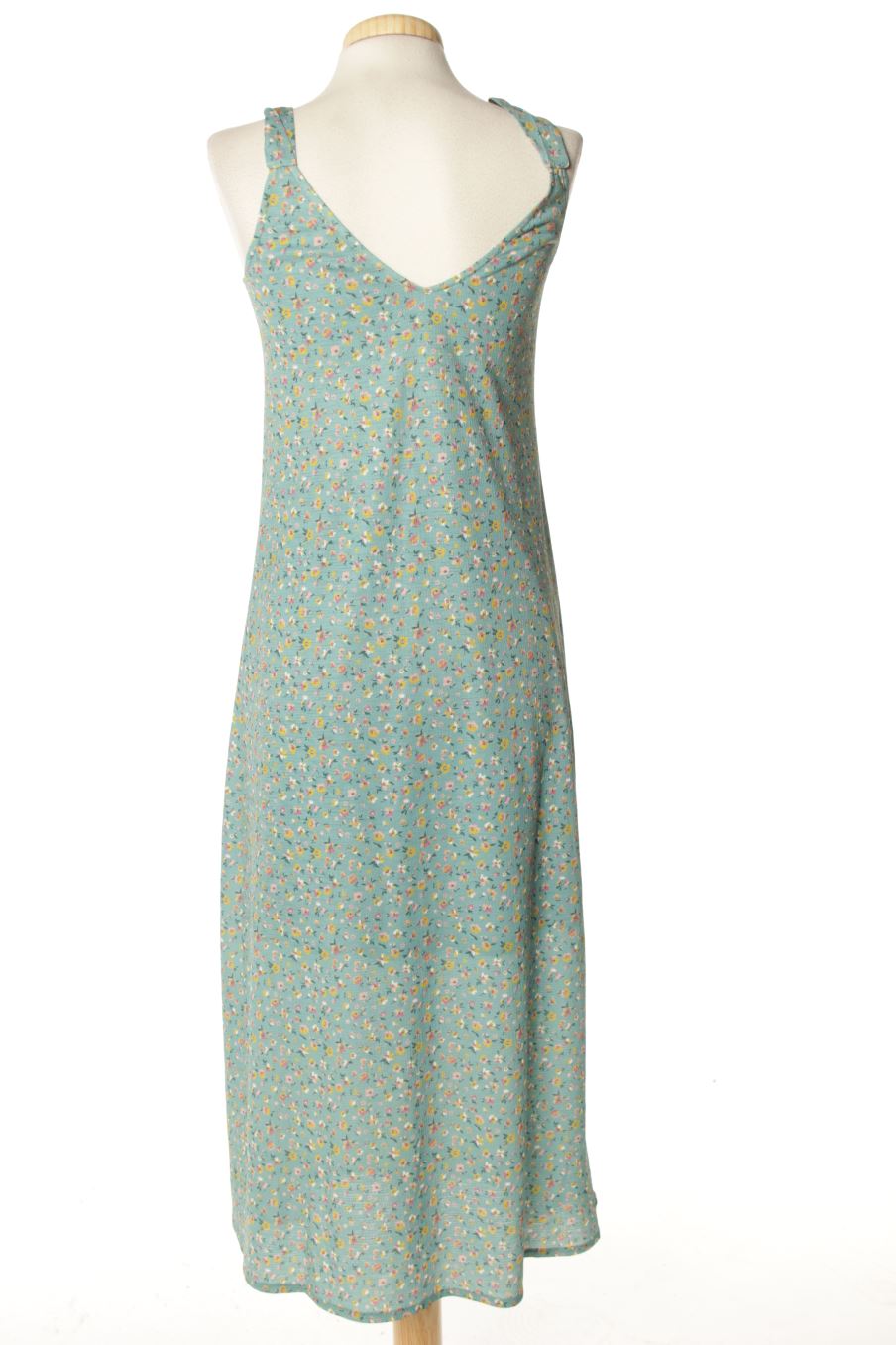 Robe casual Pull & Bear de la taille S, de couleur fleurs