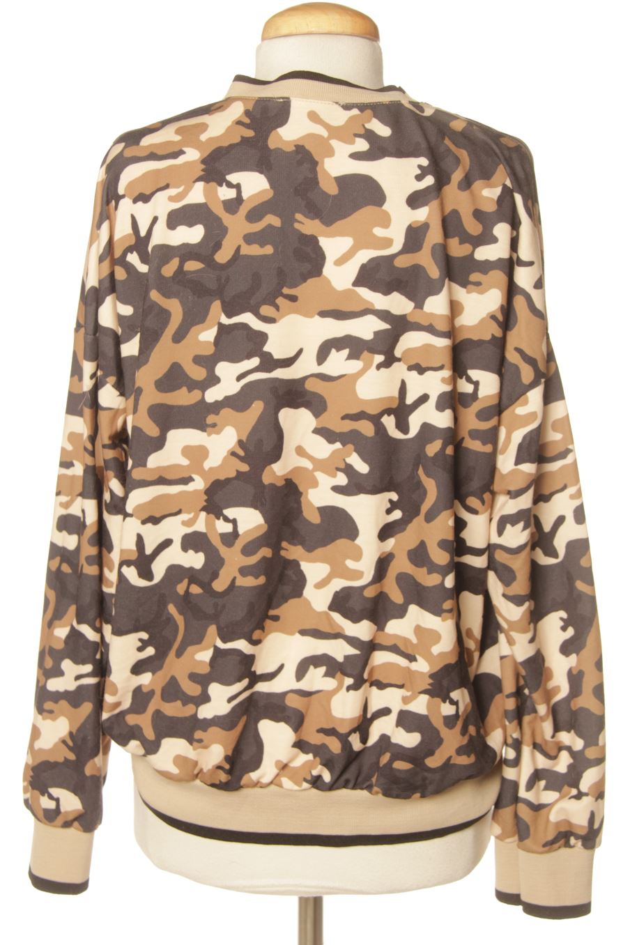 Sudadera de JOT de la talla L, de color estampado