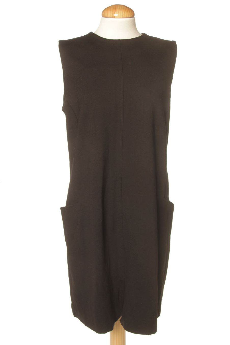 Robe casual Mango de la taille L, de couleur noir