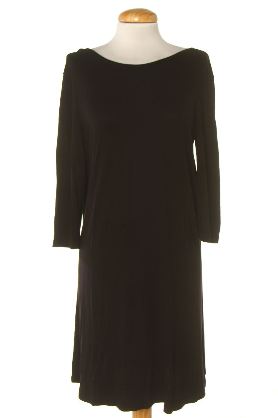 Robe casual Pull & Bear de la taille L, de couleur noir