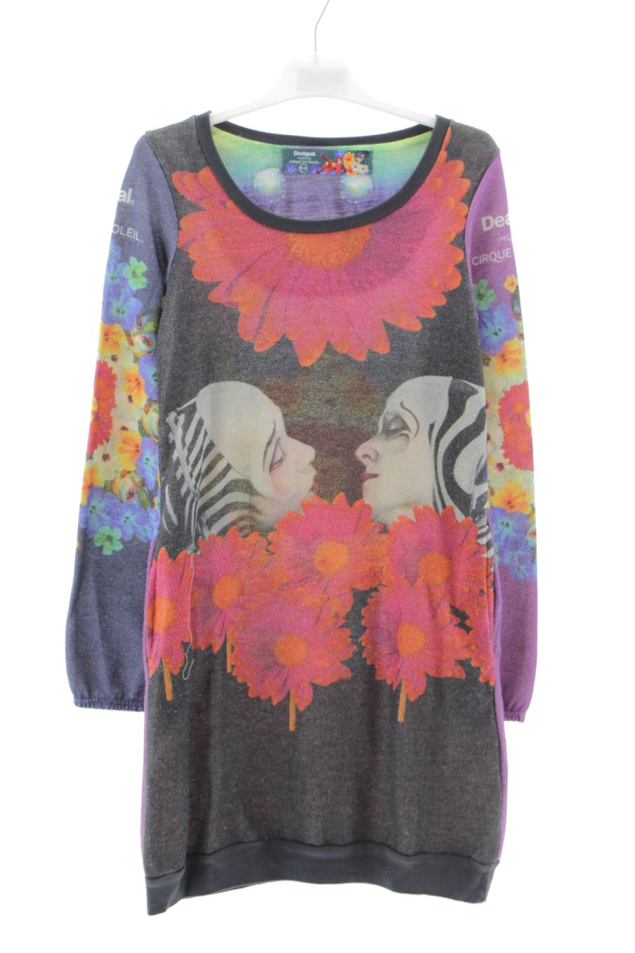 Robe casual Desigual de la taille 11 ans de seconde main