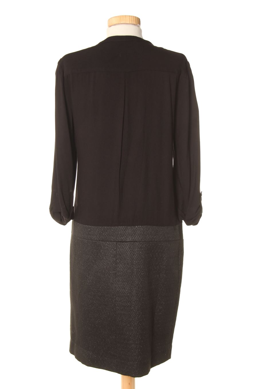 Robe casual Caroll de la taille 38, de couleur noir
