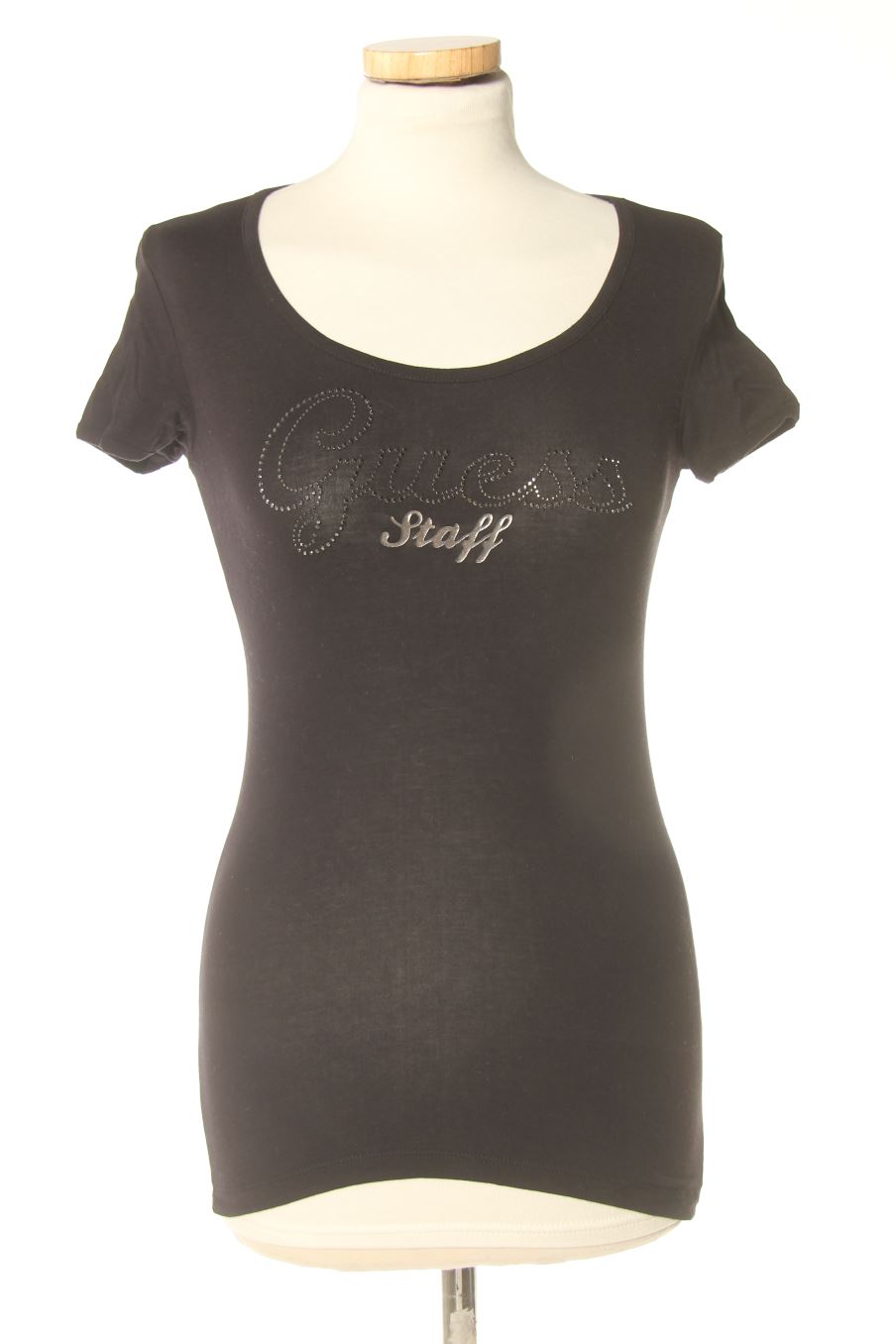 T-shirt Guess de la taille XS, de couleur noir