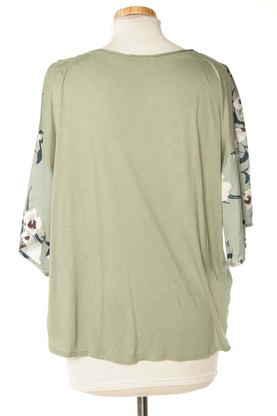 Blouse à manches courtes Mango de la taille S, de couleur fleurs