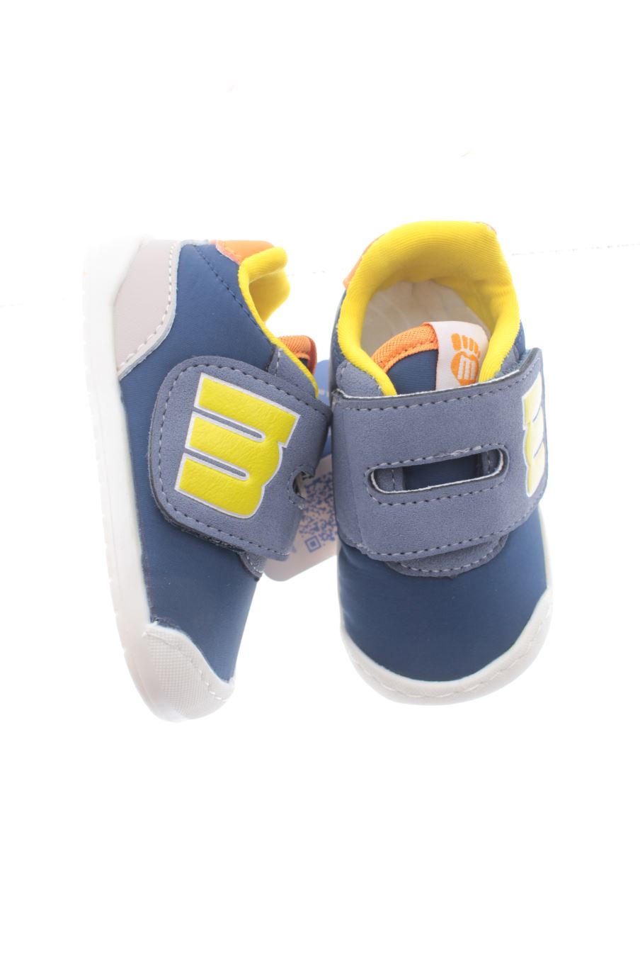 Mit Etikett Mustang Turnschuhe Größe 19
