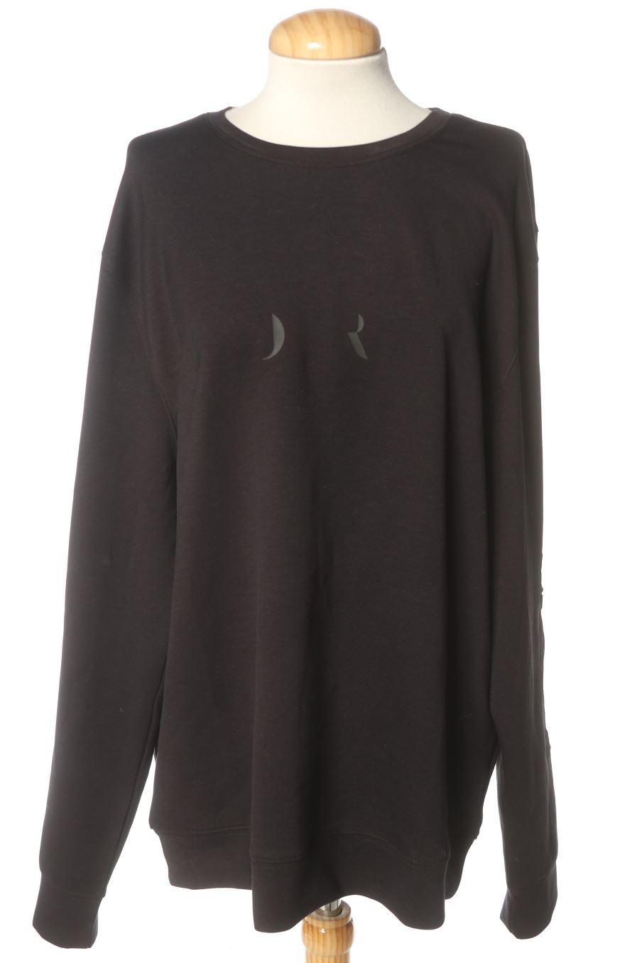 Sudadera de BORN de la talla XL, de color negro