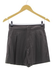 Pantaloni corti XS Zara, foto 1 di 2