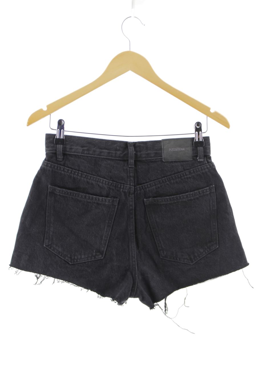 Shorts Pull & Bear de la taille 36, de couleur noir de denim