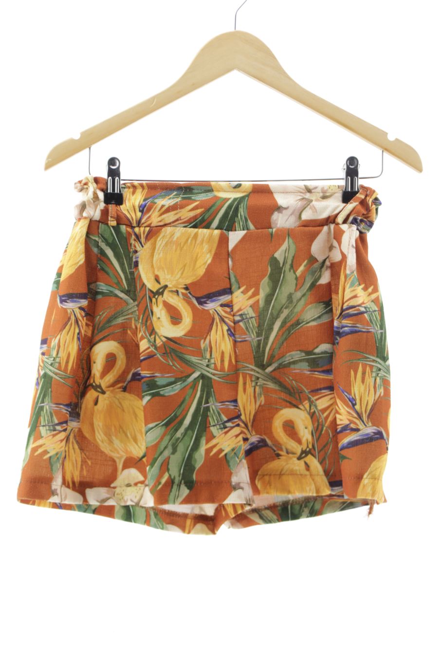 Shorts New collection de la taille 34, de couleur fleurs