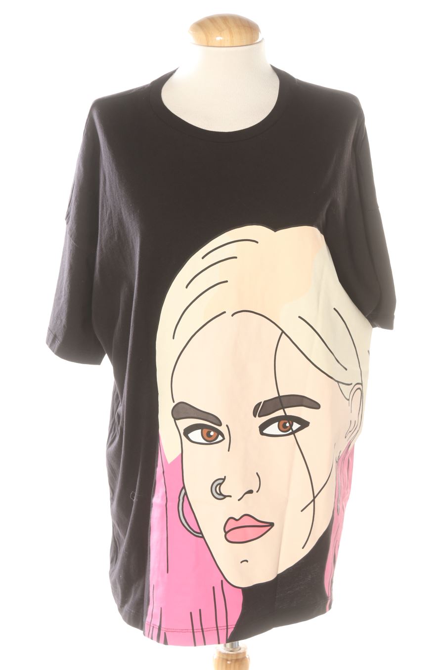 Camiseta de Netflix de la talla M, de color negro