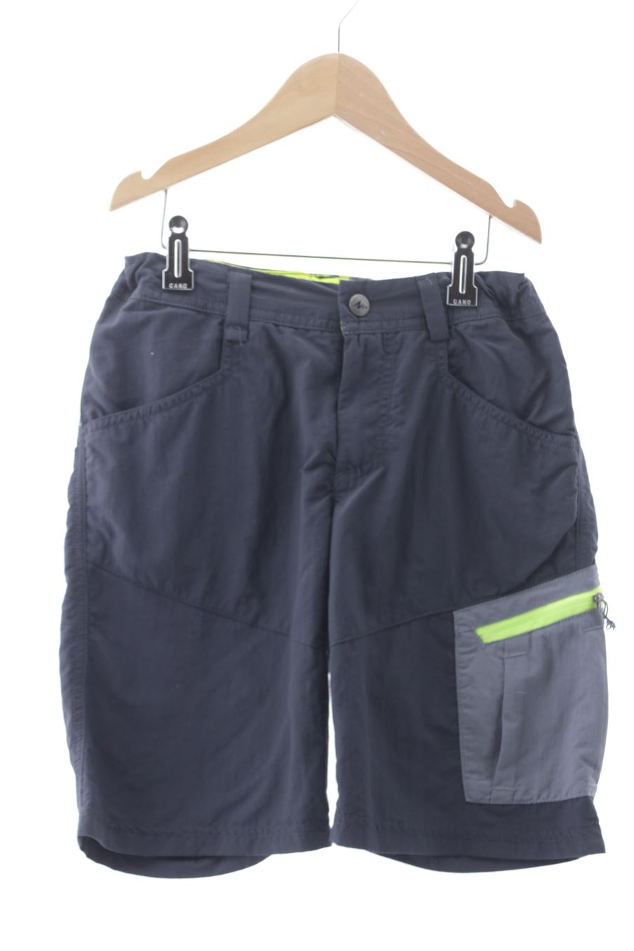 Pantalón corto de Decathlon de la talla 8 años de segunda mano