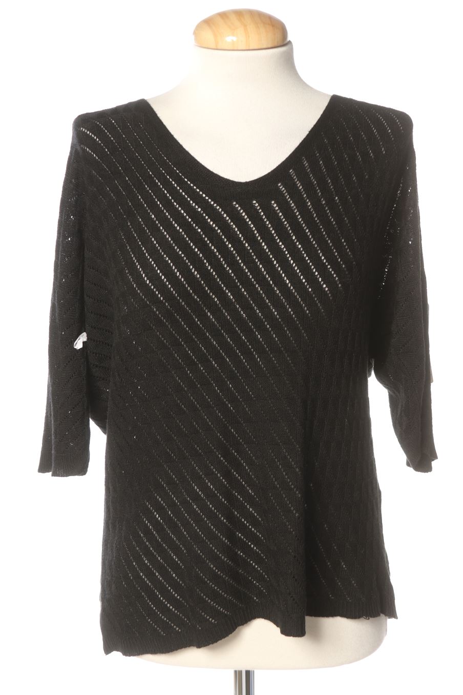 Pull New collection de la taille M, de couleur noir