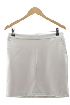 Aufwändiger Rock 40 Vila