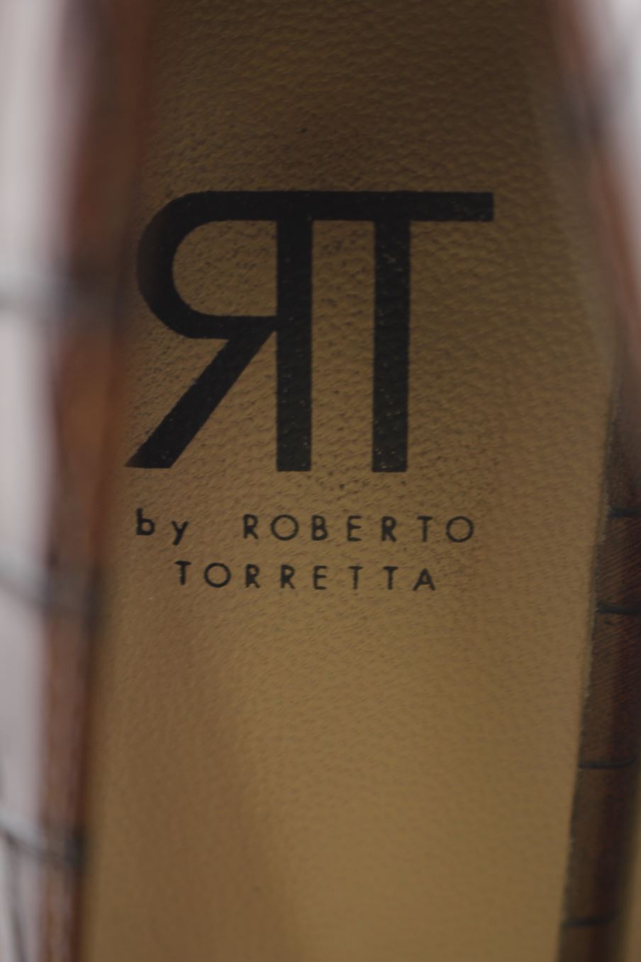 Zapatos de tacon de Roberto Torretta de la talla 38, de color marrón de