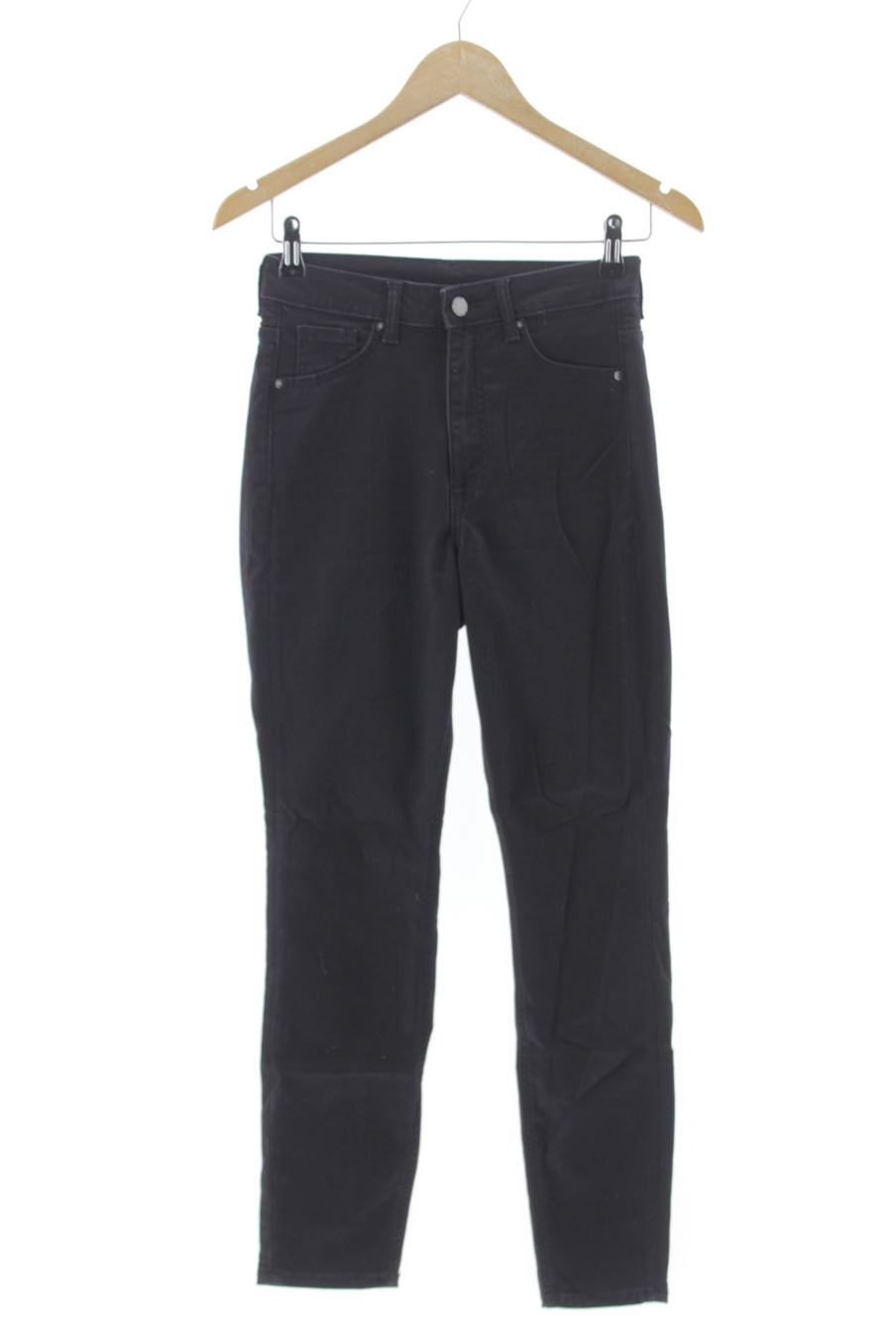 Vaquero de H&M de la talla 36, de color negro de ropa vaquera