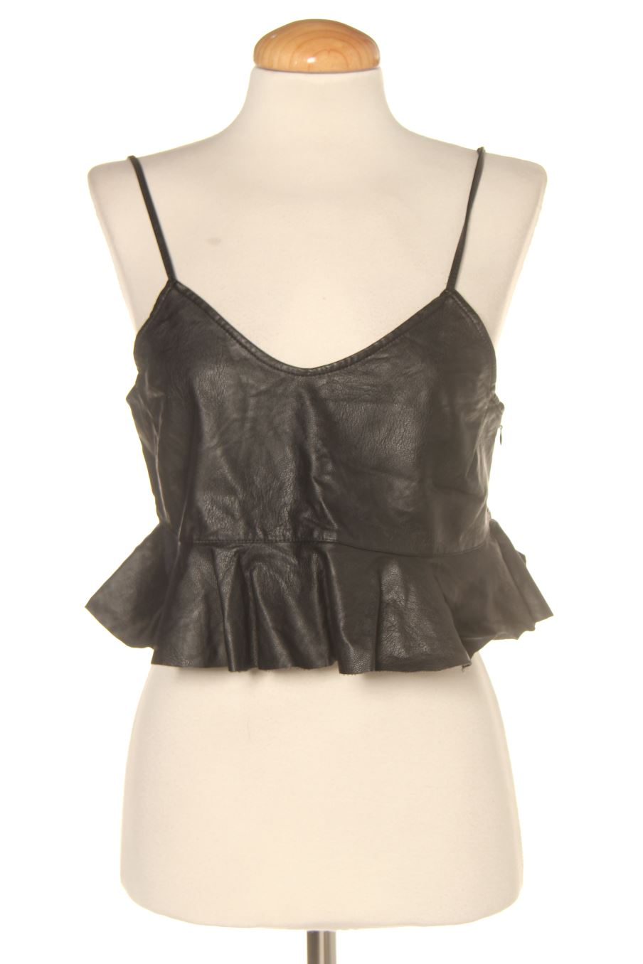 Top de Zara de la talla M, de color negro