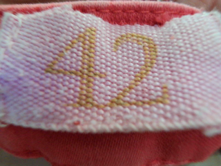 Vaqueros de Zara de la talla 42, de color rosa de ropa vaquera