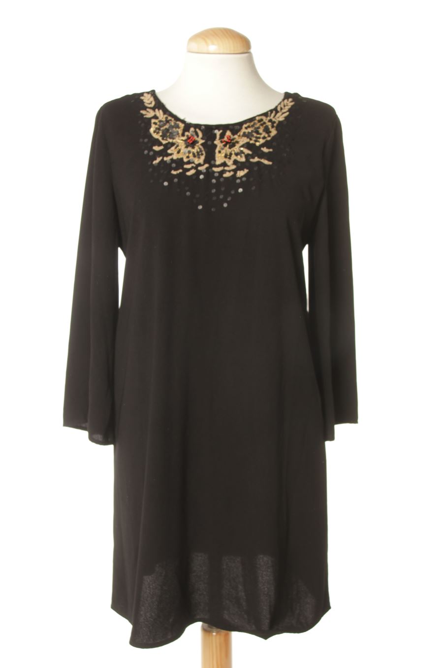 Robe casual Zara de la taille S, de couleur noir