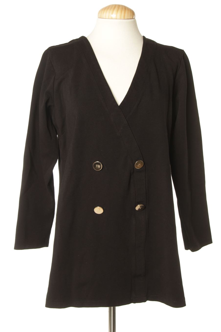 Pull Valentina de la taille 42, de couleur noir