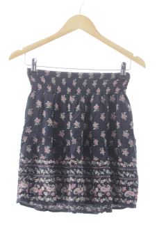 Aufwändiger Rock S Hollister