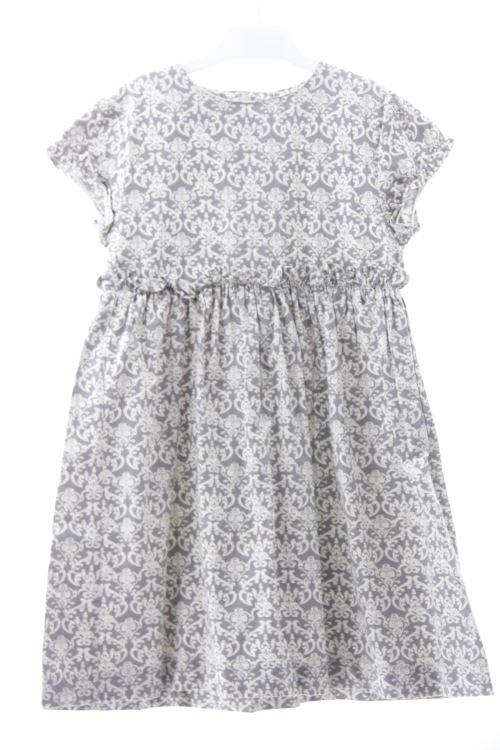 Aufwändiges Kleid