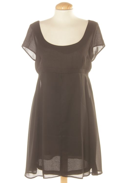 Aufwändiges Kleid