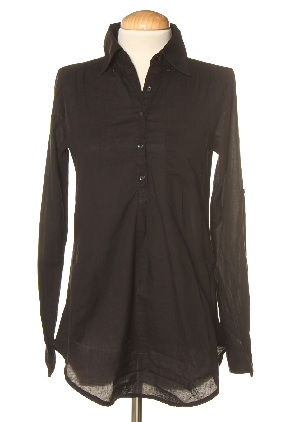 Chemise Bershka de la taille S, de couleur noir