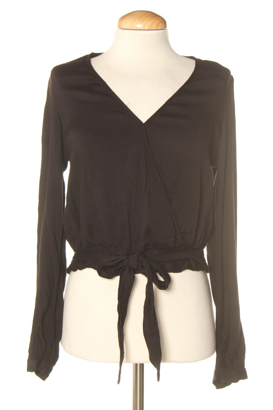 Blusa de manga larga de Stradivarius de la talla XS, de color negro