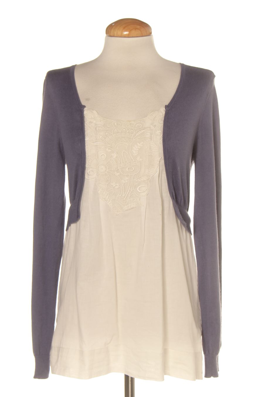 Pull Amitié de la taille 38, de couleur imprimés