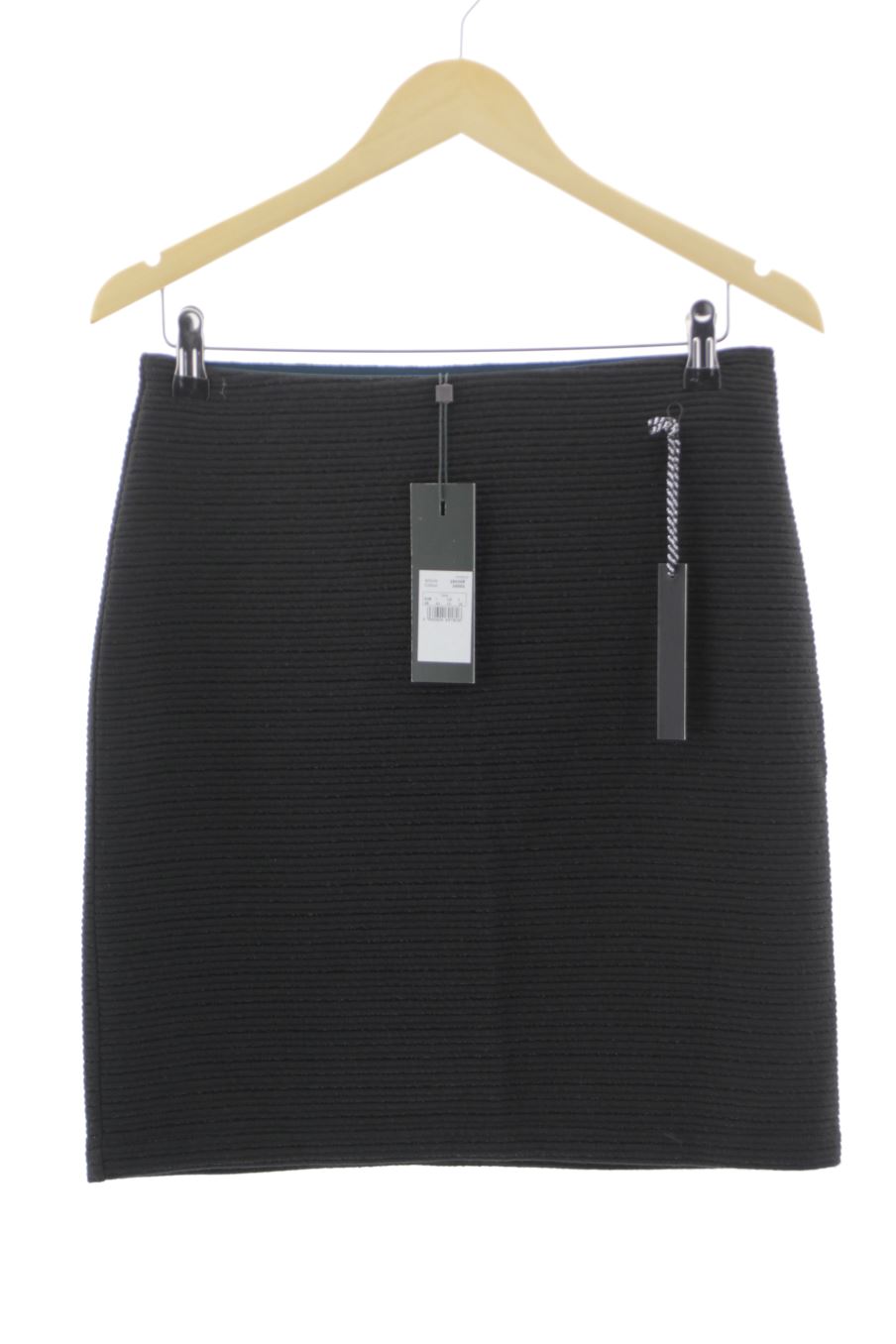 Jupe Street one de la taille 36, de couleur noir