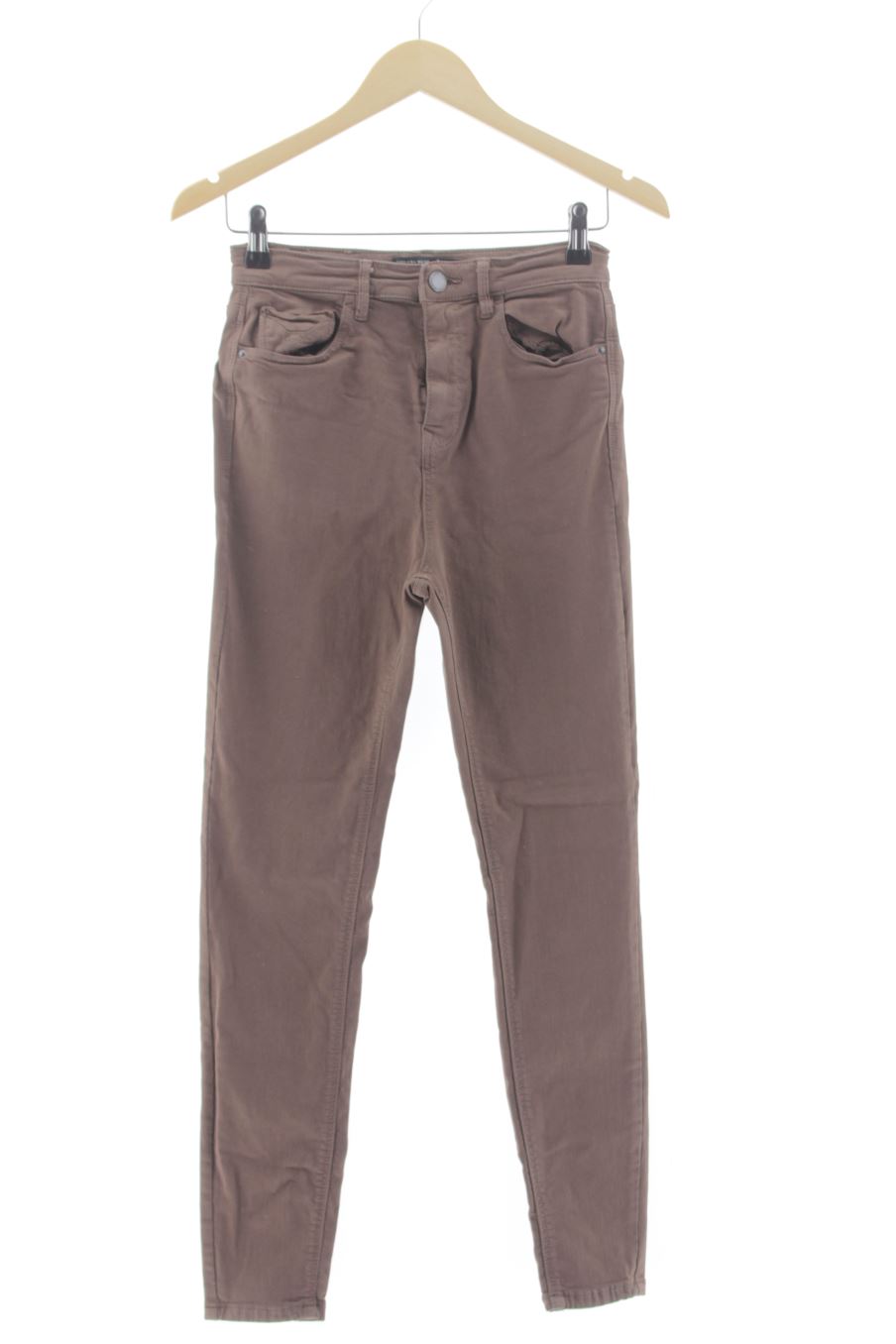 Jeans de Stradivarius de la talla 38, de color marrone