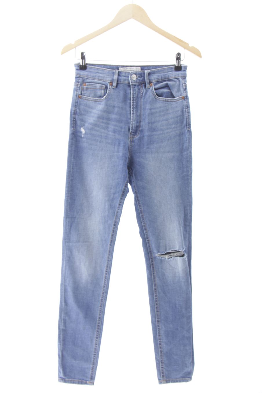 Jeans Stradivarius de la taille 38, de couleur bleu de denim