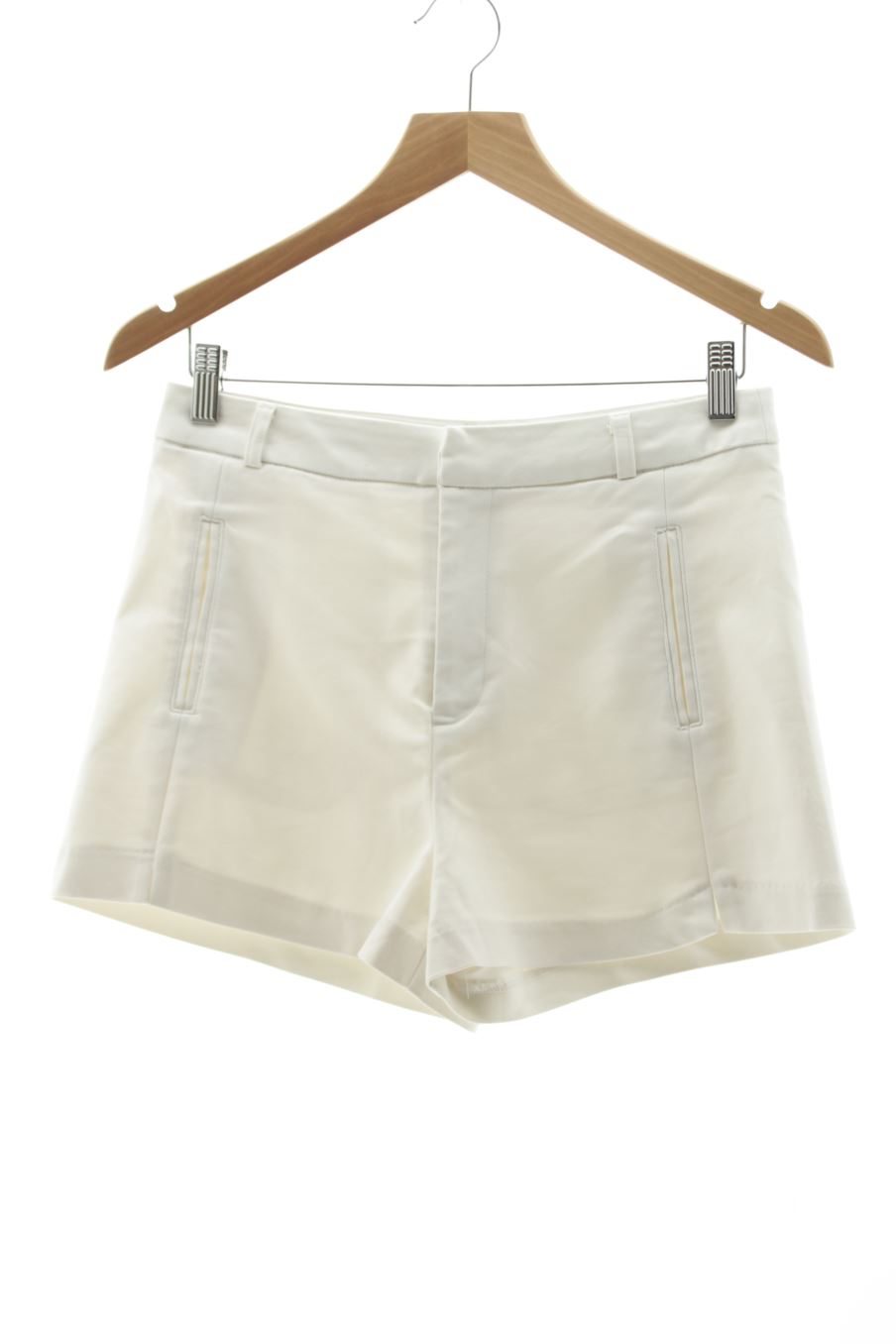 Pantalón corto de Stradivarius de la talla 36, de color blanco