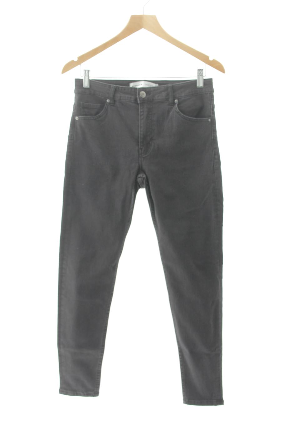 Jeans Bershka de la taille 40, de couleur noir de denim