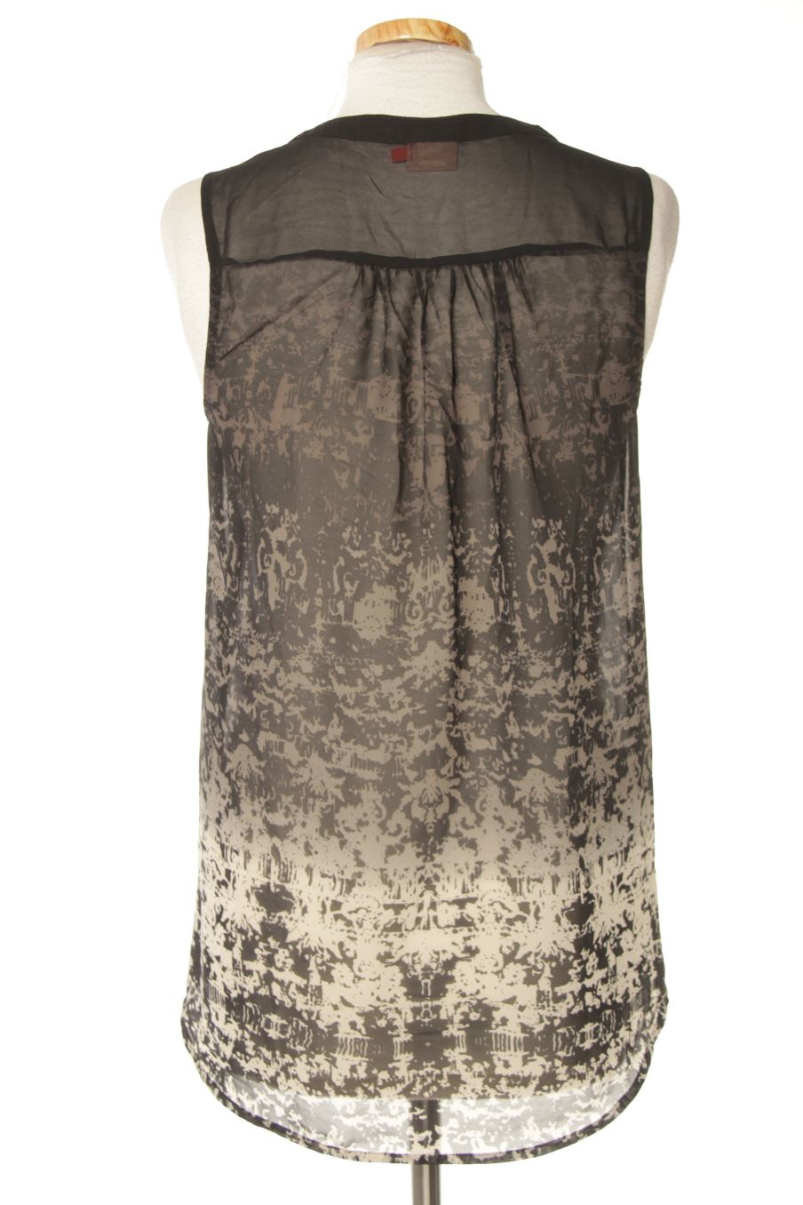 Top Only de la taille 36, de couleur noir