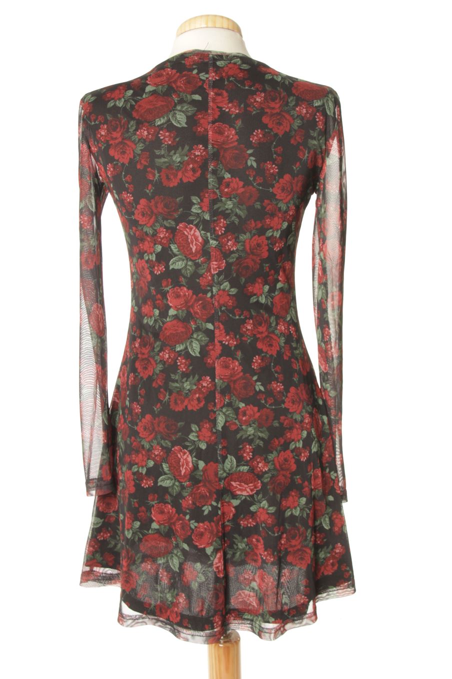 Robe casual Stradivarius de la taille M, de couleur fleurs