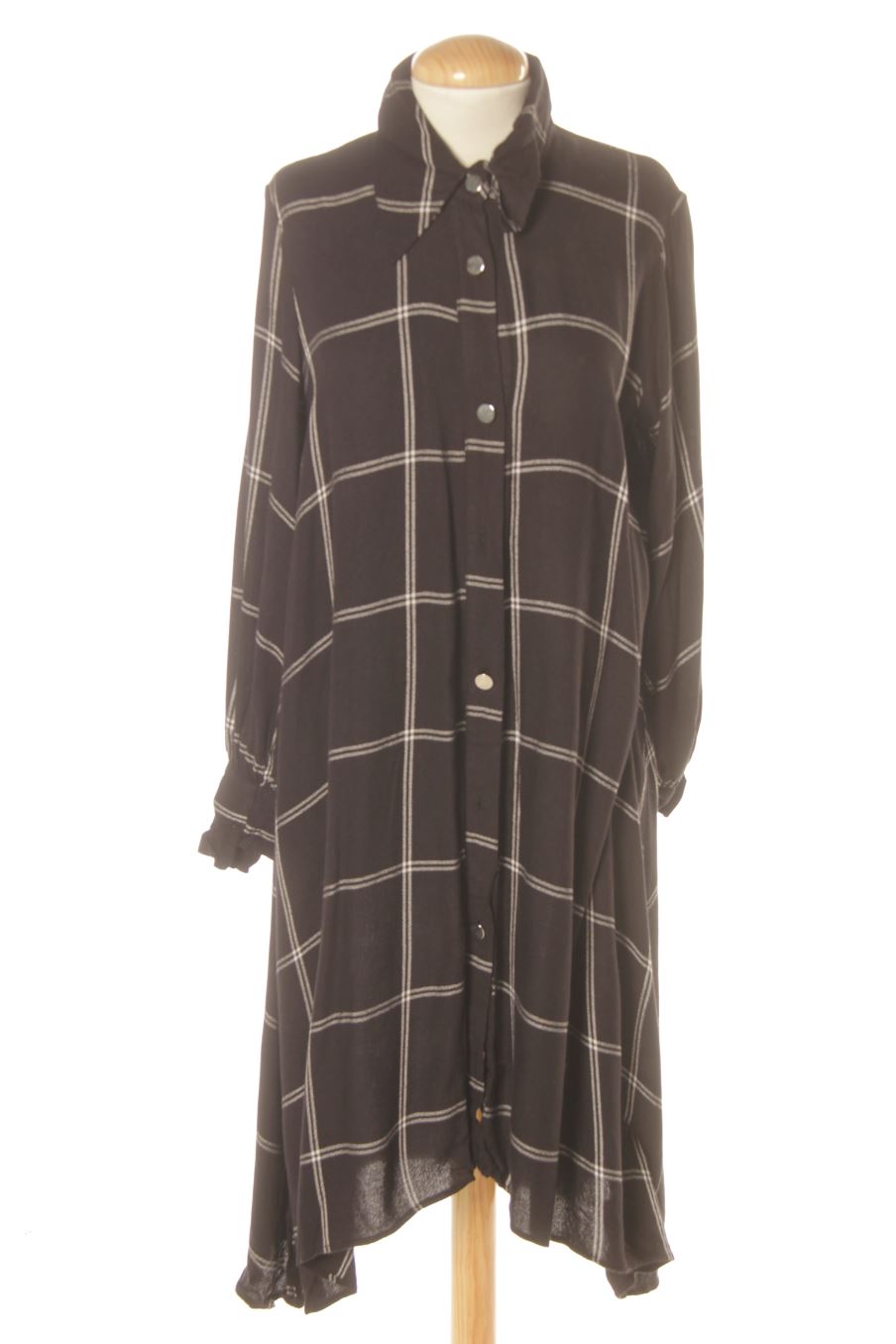 Robe casual Zara de la taille S, de couleur carreaux