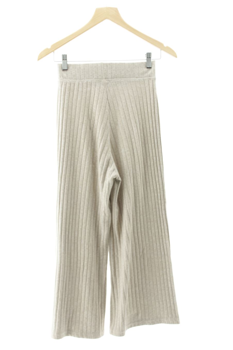 Pantalón Casual de Stradivarius de la talla S, de color beige