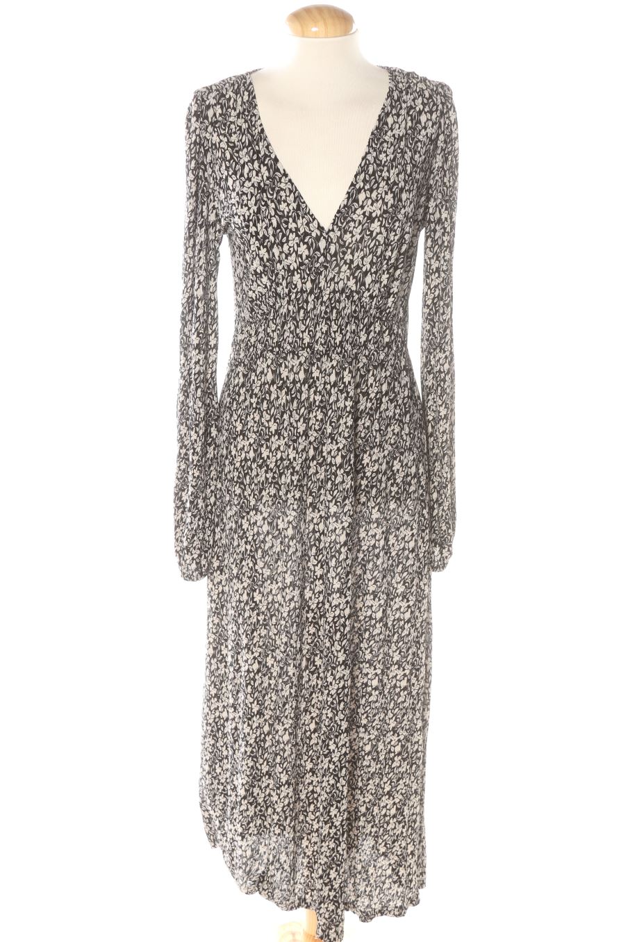 Robe casual Mango de la taille M, de couleur imprimés