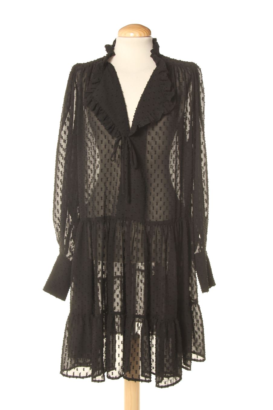 Vestido casual de H&M de la talla 40, de color negro