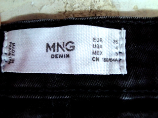 Vaquero de Mango de la talla 36, de color negro de ropa vaquera