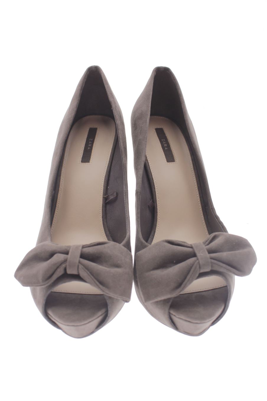 Sandalias tacon de Zara de la talla 41, de color marrón de