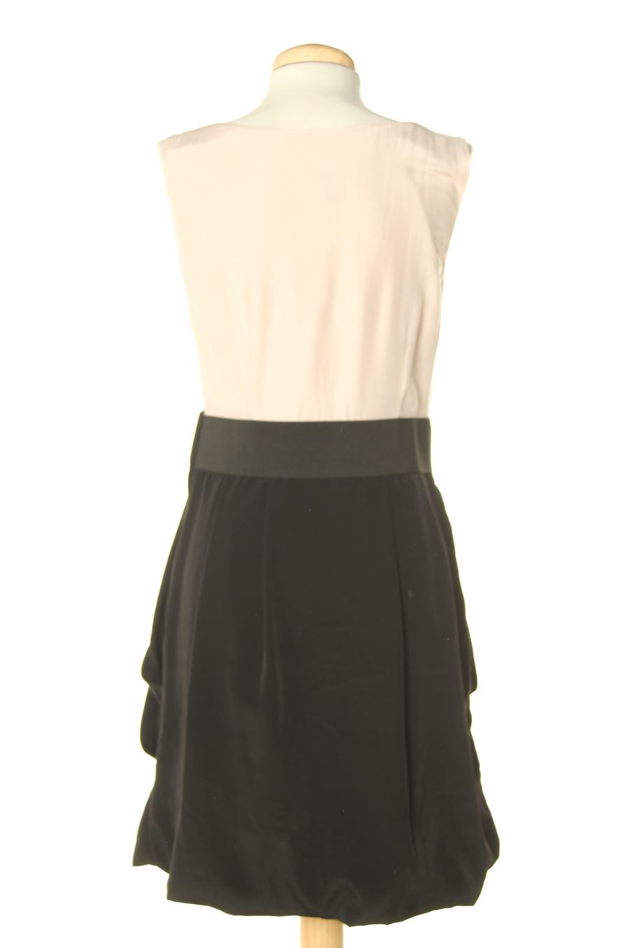 Robe casual H&M de la taille 38, de couleur beige