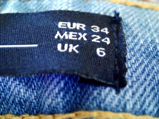 Jupe Okeysi de la taille 34, de couleur bleu de denim