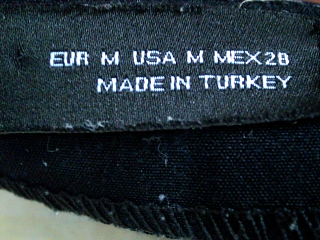 Falda de Zara de la talla M, de color negro