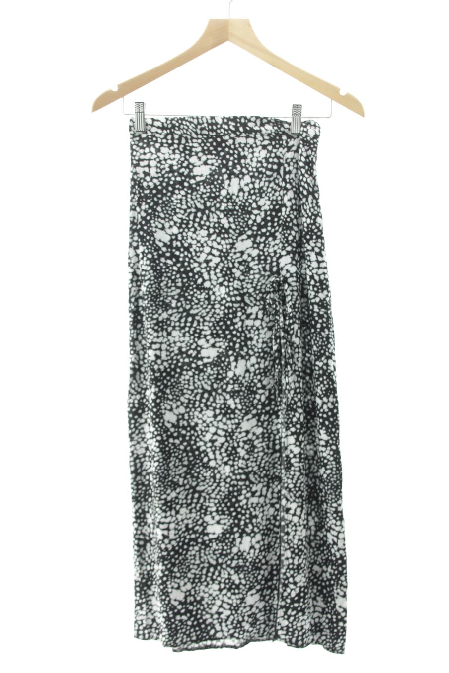 Jupe ASOS de la taille 36, de couleur imprimés
