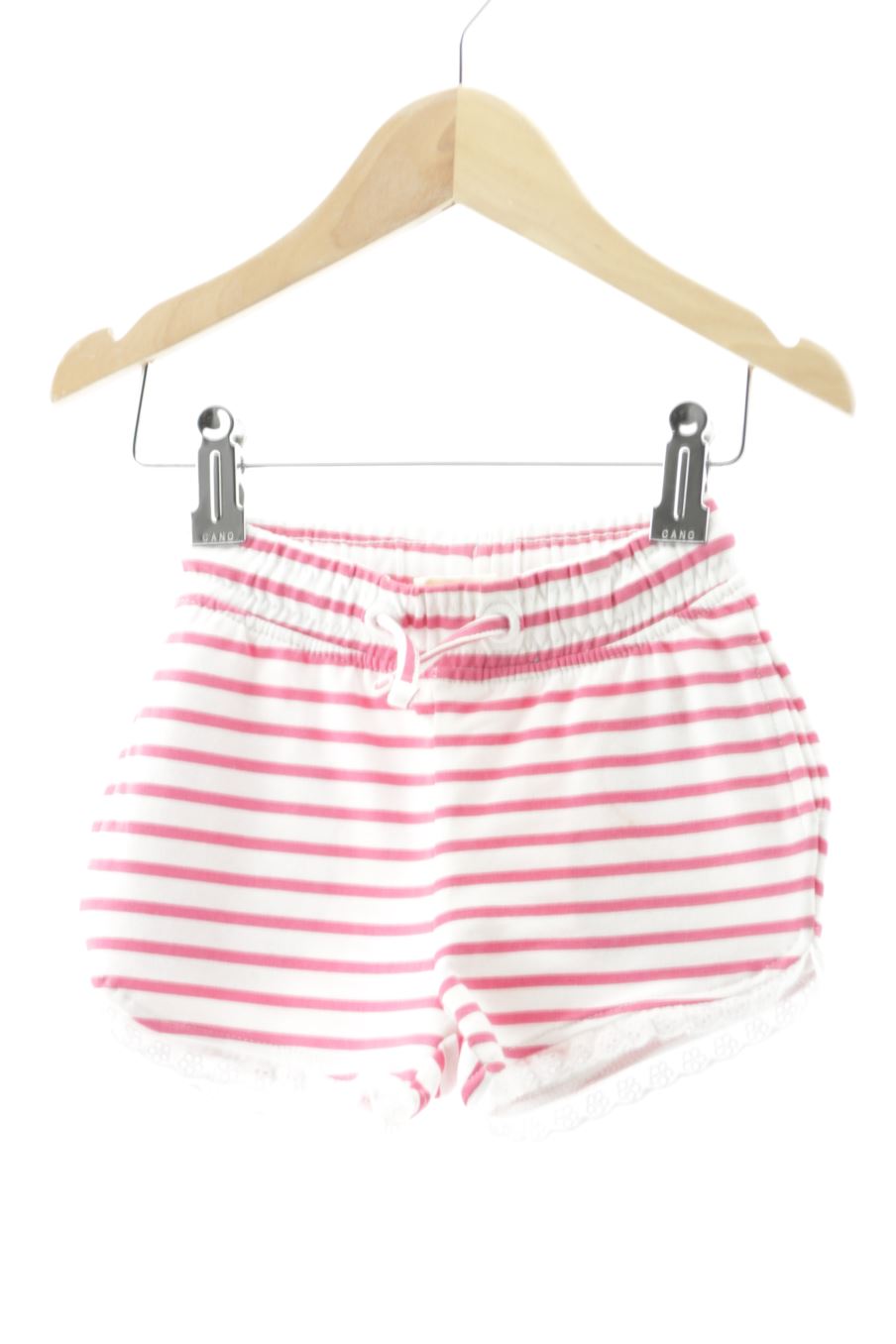 Short ZY Baby de la taille 6 mois avec une étiquette