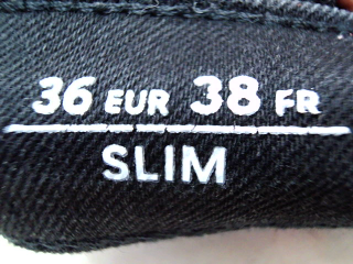 Jeans C&A de la taille 36, de couleur noir de denim